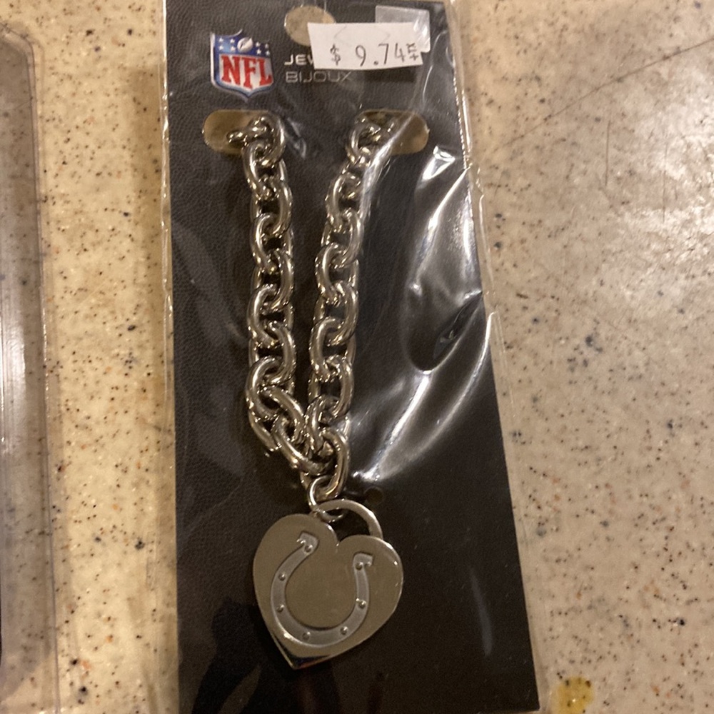 Colts bundle - Picture 3 of 8